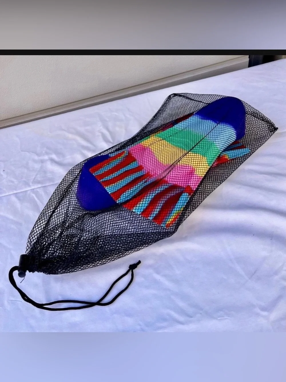 Kids Swim Fins, Comfortable Silicone Flippers for Swimming and Diving, Size Suit
